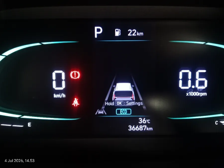 Foto Mobil Bekas Odometer Hyundai Stargazer 1.5 Prime tahun 2024