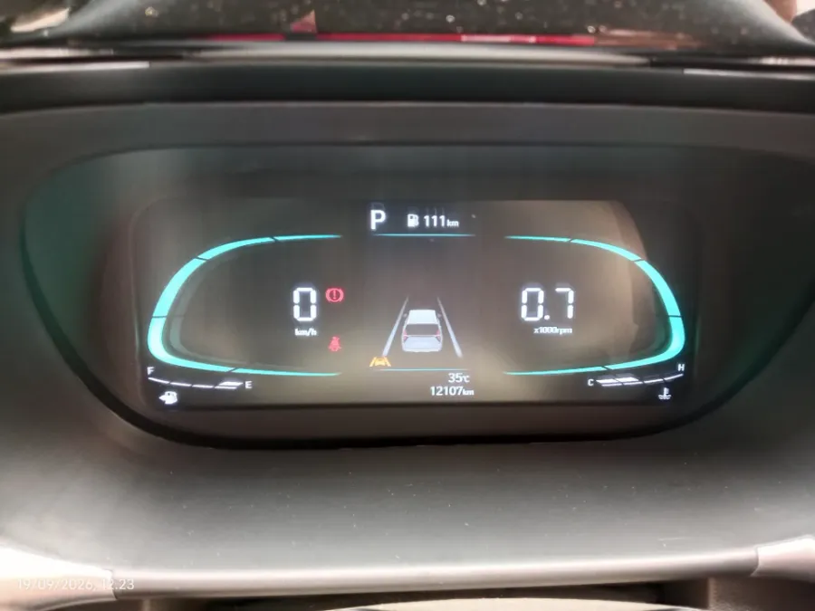 Foto Mobil Bekas Odometer Hyundai Stargazer 1.5 Prime tahun 2024