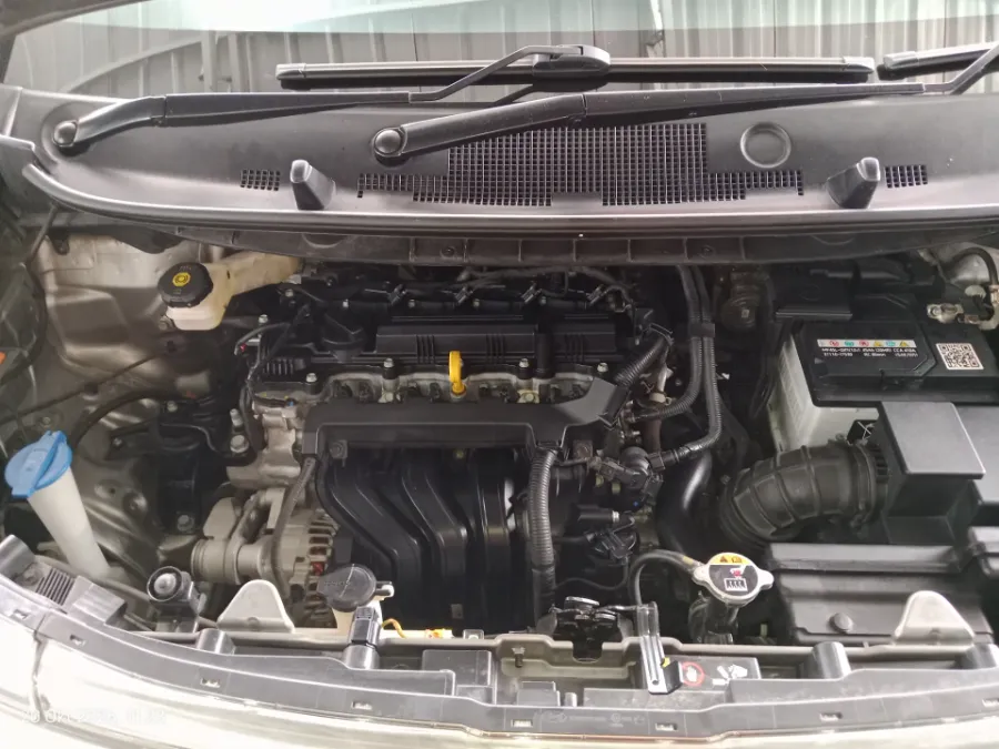 Foto Mobil Bekas Mesin Hyundai Stargazer 1.5 Style tahun 2022