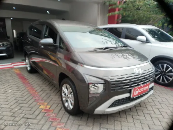 2023 Hyundai Stargazer 1.5 Trend - Foto 1 dari 6