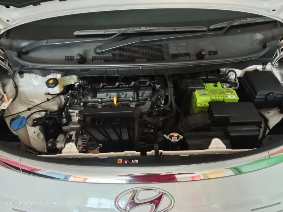 Foto Mobil Bekas Mesin Hyundai Stargazer 1.5 Trend tahun 2023