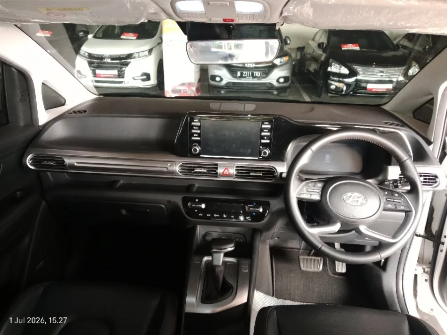 Foto Mobil Bekas Dashboard Hyundai Stargazer X 1.5 Prime tahun 2023