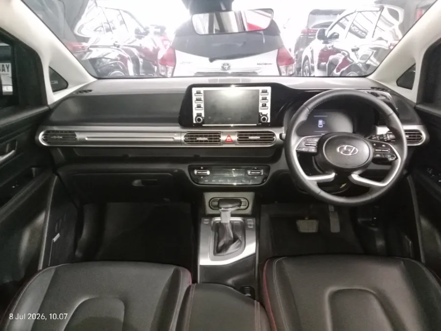 Foto Mobil Bekas Dashboard Hyundai Stargazer X 1.5 Prime tahun 2023
