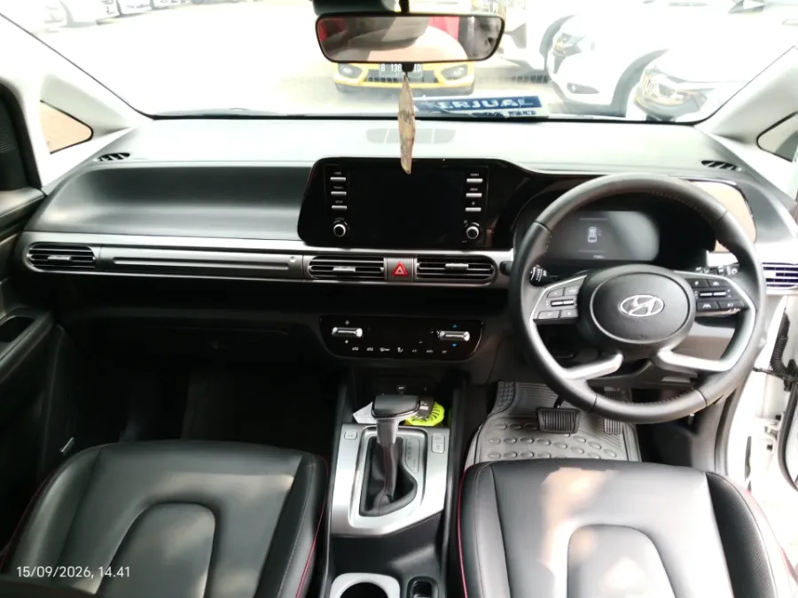 Foto Mobil Bekas Dashboard Hyundai Stargazer X 1.5 Prime tahun 2023