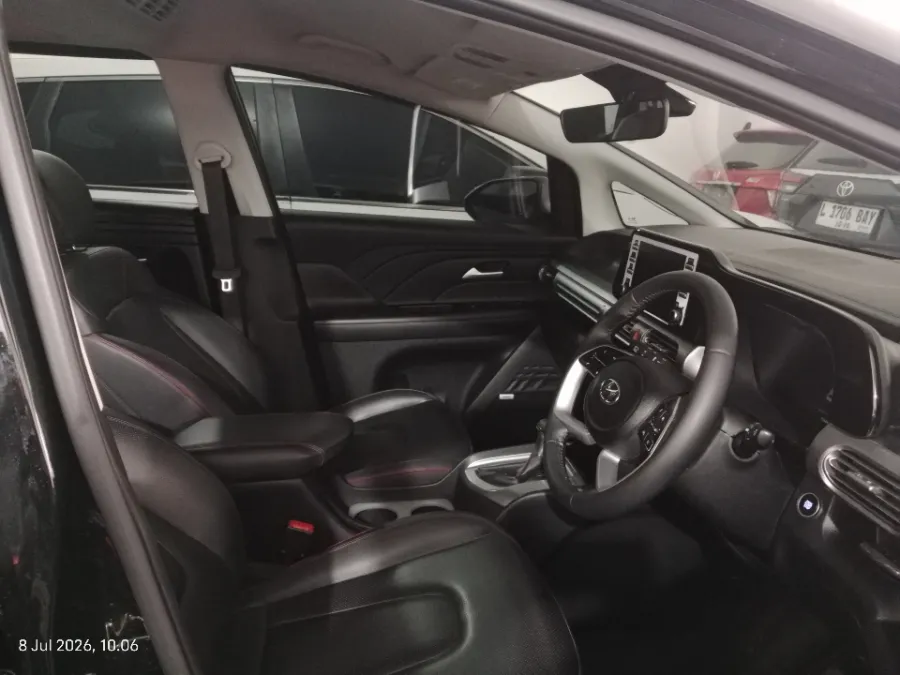 Foto Mobil Bekas Kabin Depan Hyundai Stargazer X 1.5 Prime tahun 2023