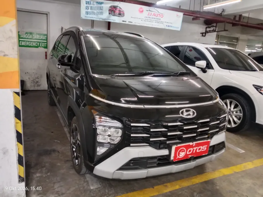 Foto Mobil Bekas Kanan Depan Hyundai Stargazer X 1.5 Prime tahun 2023