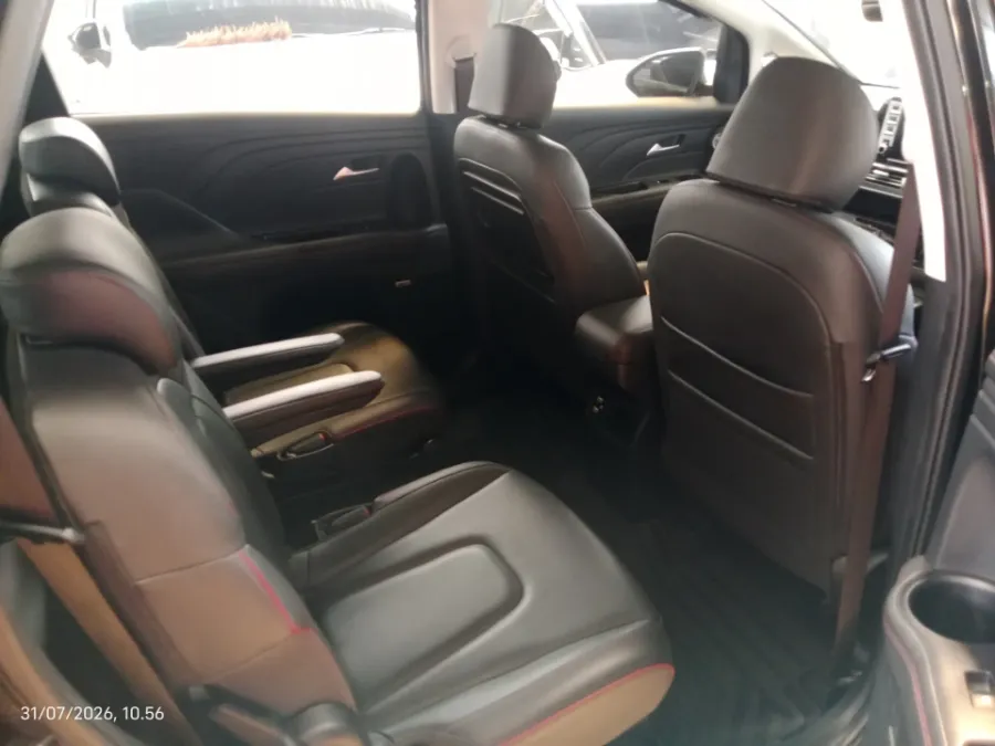 Foto Mobil Bekas Kabin Belakang Hyundai Stargazer X 1.5 Prime tahun 2024