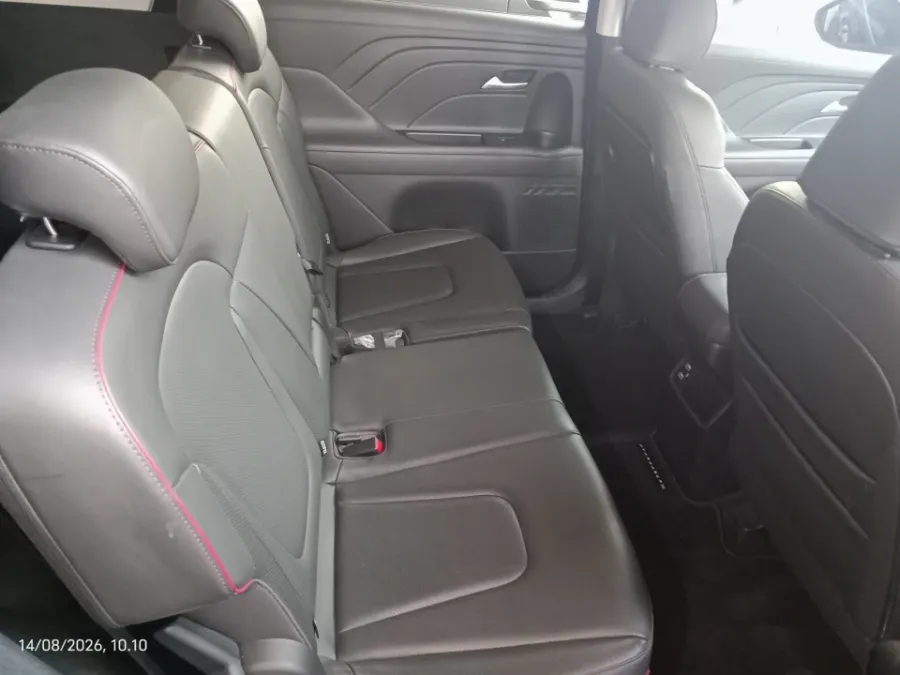 Foto Mobil Bekas Kabin Belakang Hyundai Stargazer X 1.5 Prime tahun 2024