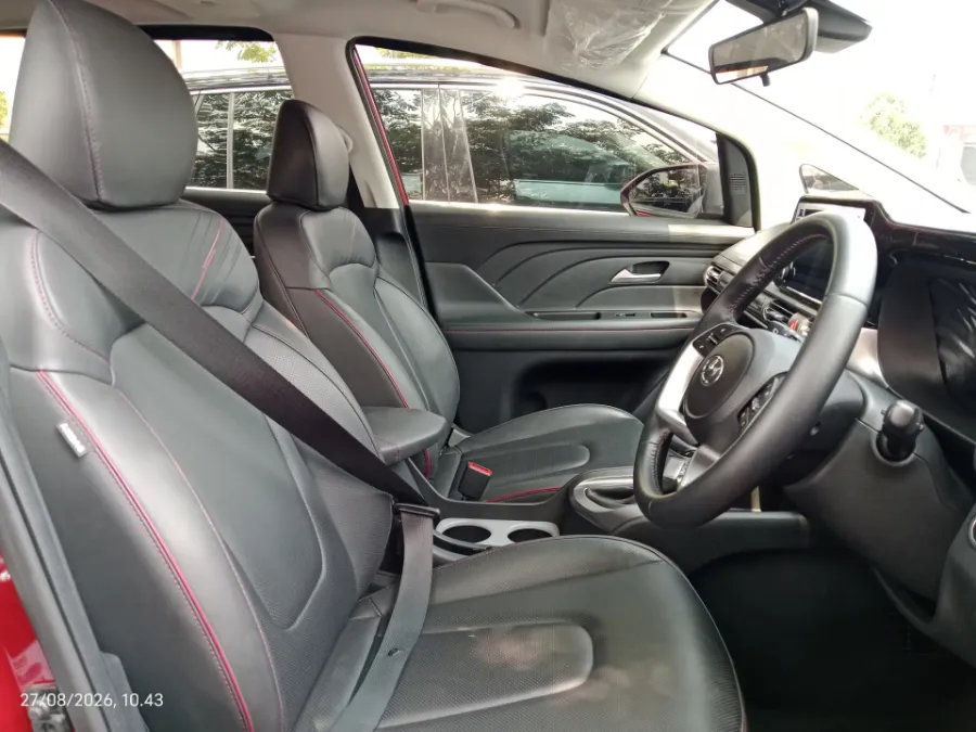 Foto Mobil Bekas Kabin Depan Hyundai Stargazer X 1.5 Prime tahun 2024