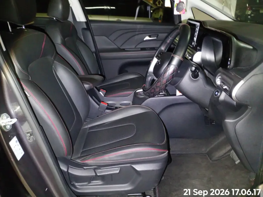 Foto Mobil Bekas Kabin Depan Hyundai Stargazer X 1.5 Prime tahun 2024