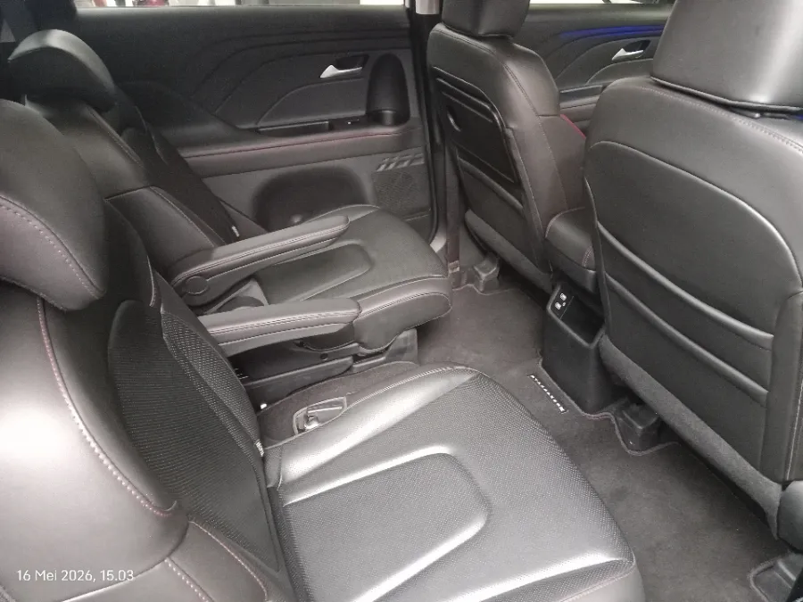 Foto Mobil Bekas Kabin Belakang Hyundai Stargazer X 1.5 Prime tahun 2025