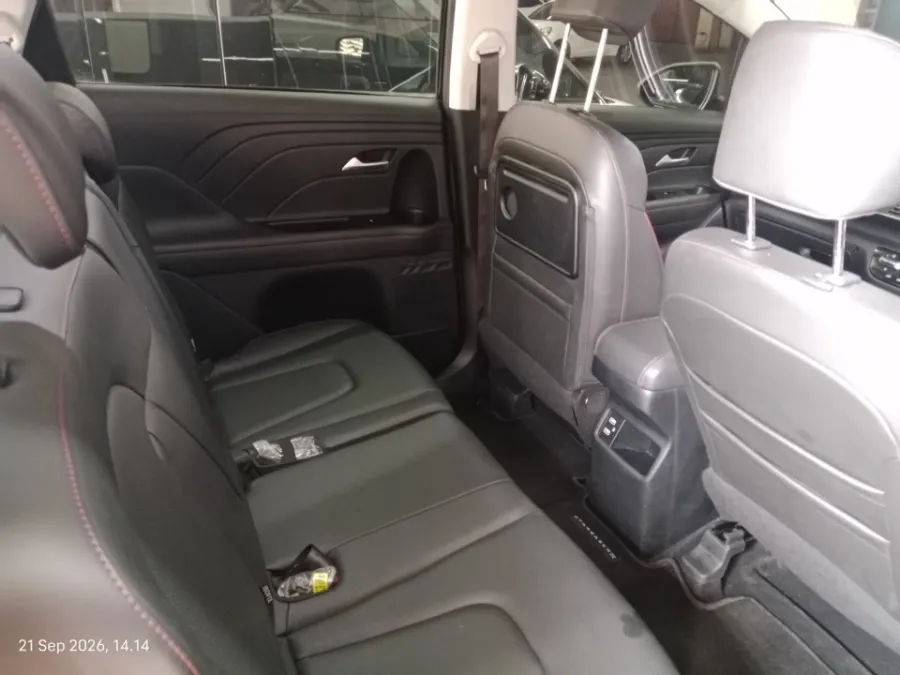 Foto Mobil Bekas Kabin Belakang Hyundai Stargazer X 1.5 Prime tahun 2025