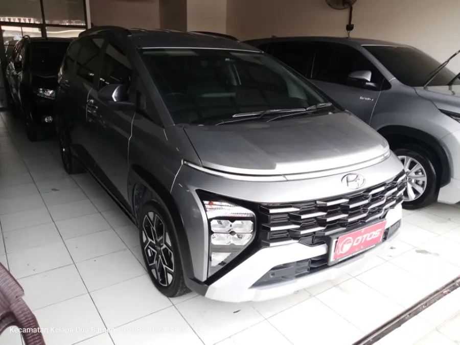 Foto Mobil Bekas Kanan Depan Hyundai Stargazer X 1.5 Prime tahun 2025