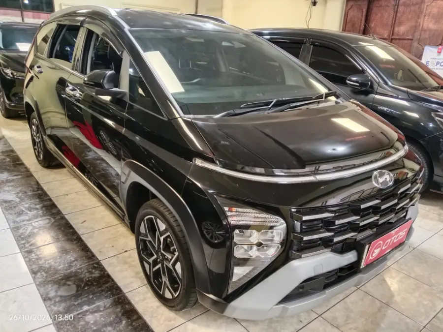 Foto Mobil Bekas Kanan Depan Hyundai Stargazer X 1.5 Prime tahun 2025