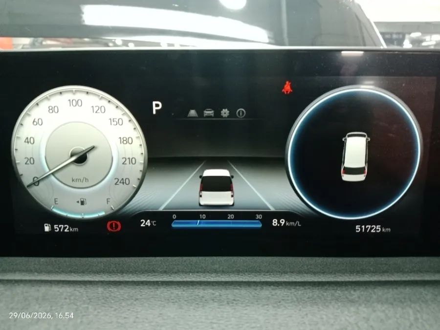 Foto Mobil Bekas Odometer Hyundai Staria 2.2 tahun 2021