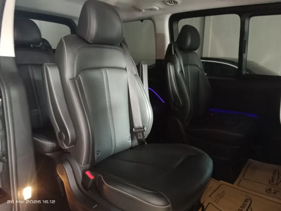Foto Mobil Bekas Kabin Belakang Hyundai Staria 2.2 tahun 2022