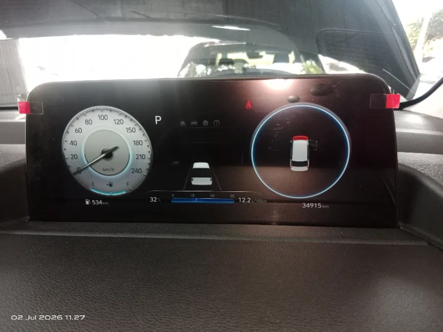 Foto Mobil Bekas Odometer Hyundai Staria 2.2 Signature 9 tahun 2021