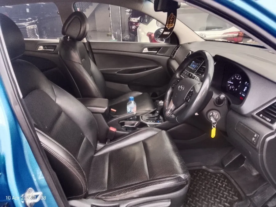 Foto Mobil Bekas Kabin Depan Hyundai Tucson 2.0 tahun 2018