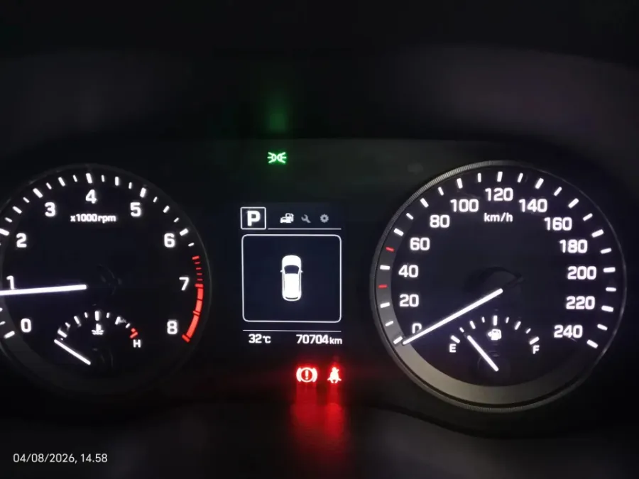 Foto Mobil Bekas Odometer Hyundai Tucson 2.0 XG tahun 2018