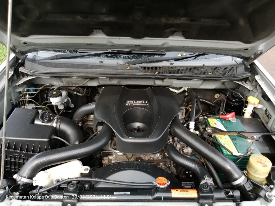 Foto Mobil Bekas Mesin Isuzu MU-X 2.5 Premiere tahun 2018