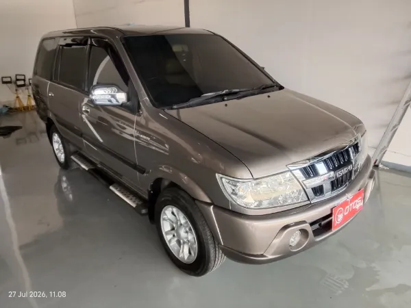 2017 Isuzu Panther 2.5 LS Turbo - Foto 1 dari 6