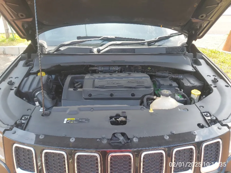 Foto Mobil Bekas Mesin Jeep Compass 1.4 Longitude tahun 2018