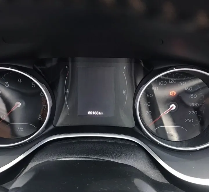 Foto Mobil Bekas Odometer Jeep Compass 1.4 Longitude tahun 2018