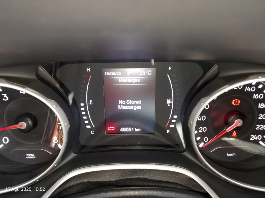 Foto Mobil Bekas Odometer Jeep Compass 1.4 Longitude tahun 2018