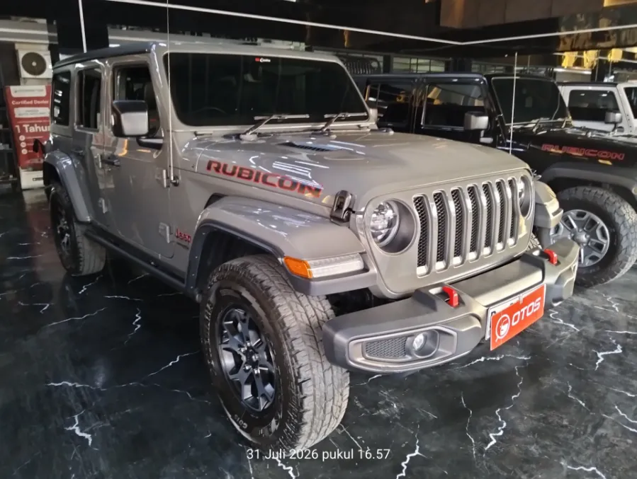 Foto Mobil Bekas Kanan Depan Jeep Wrangler 2.0 Rubicon 4-Door tahun 2020