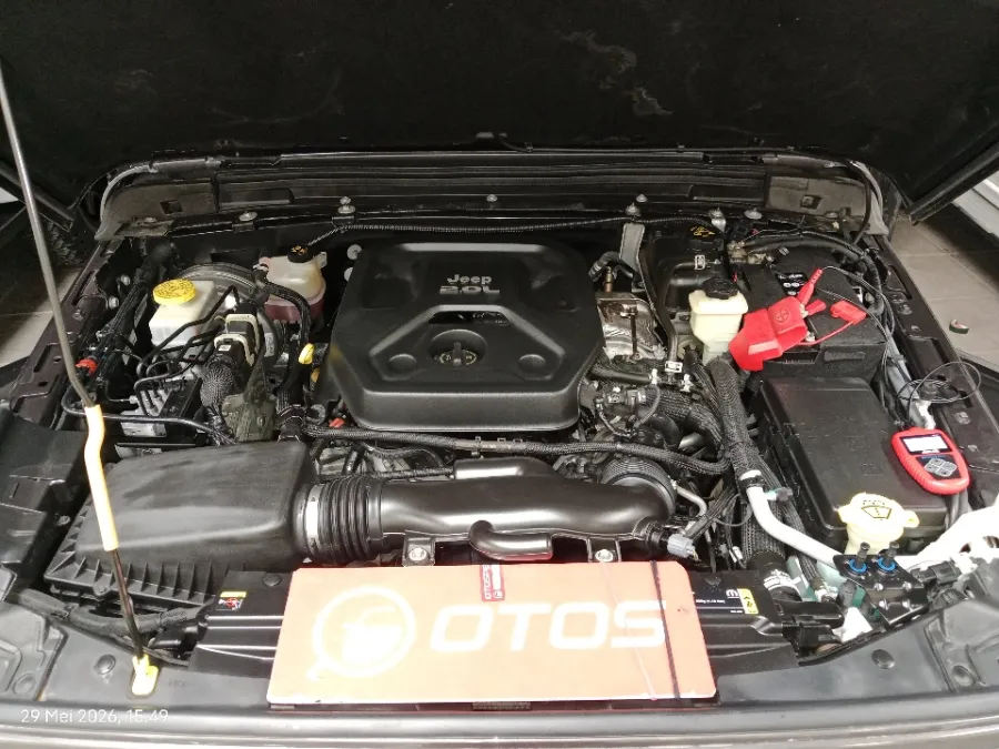 Foto Mobil Bekas Mesin Jeep Wrangler 2.0 Rubicon 4-Door tahun 2022