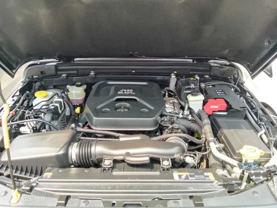 Foto Mobil Bekas Mesin Jeep Wrangler 2.0 Rubicon 4-Door tahun 2022