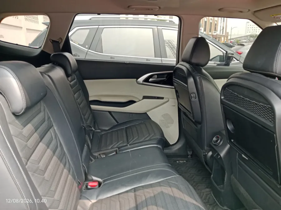 Foto Mobil Bekas Kabin Belakang KIA Carens 1.5 tahun 2022