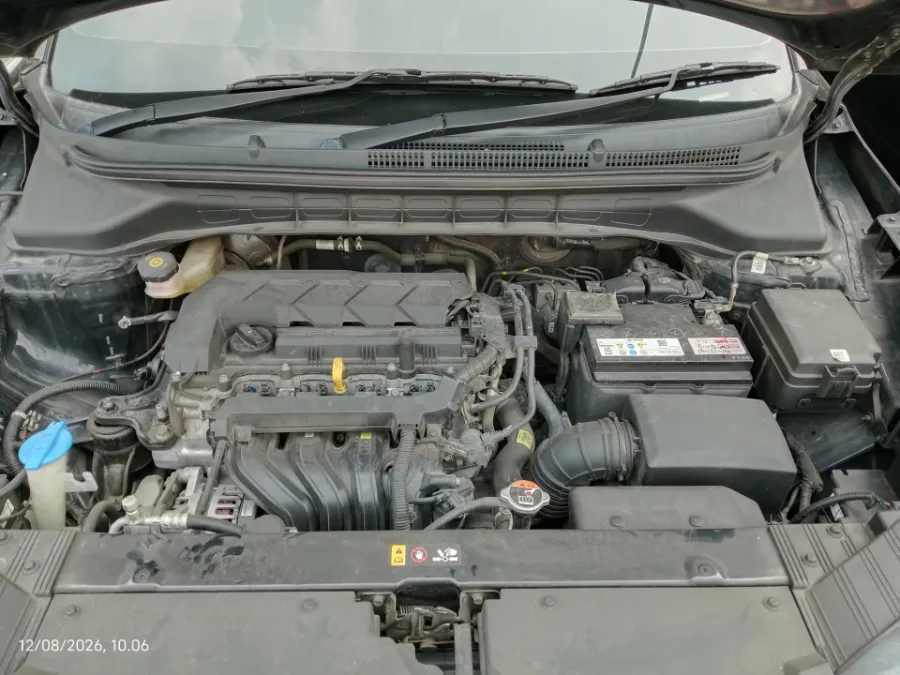 Foto Mobil Bekas Mesin KIA Carens 1.5 tahun 2023
