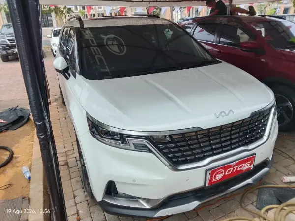 2022 KIA Carnival 2.2 - Foto 1 dari 6