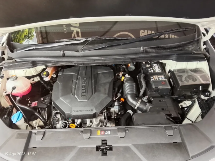 Foto Mobil Bekas Mesin KIA Carnival 2.2 tahun 2022