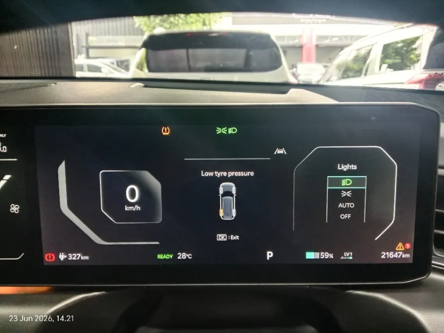 Foto Mobil Bekas Odometer KIA EV9 Earth tahun 2023