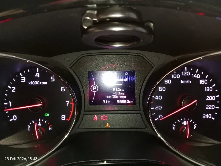 Foto Mobil Bekas Odometer KIA Grand Sedona 3.3 Ultimate tahun 2018