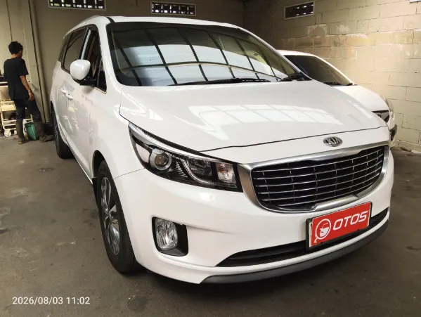 2017 KIA Sedona 3.3 - Foto 1 dari 6