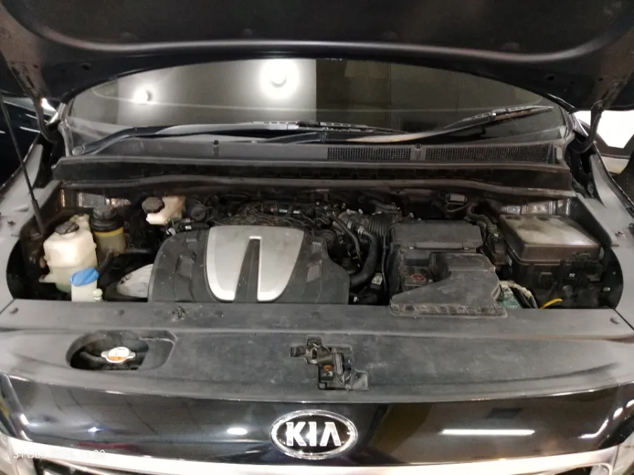 Foto Mobil Bekas Mesin KIA Sedona 3.3 tahun 2017