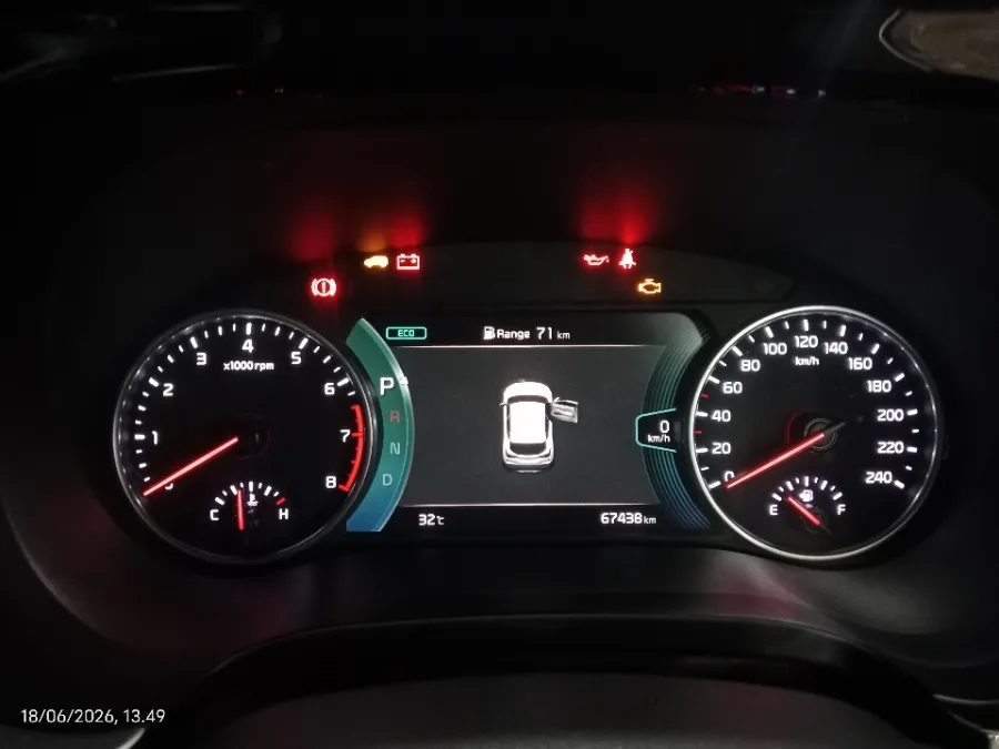 Foto Mobil Bekas Odometer KIA Seltos 1.4 EX+ tahun 2020