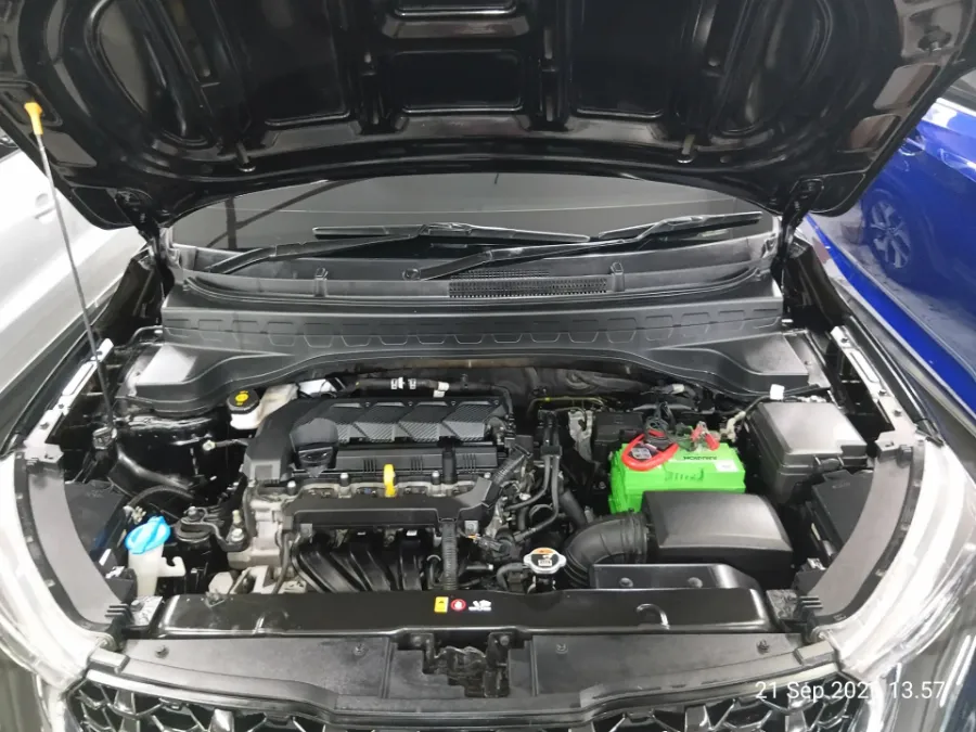Foto Mobil Bekas Mesin KIA Sonet 1.5 tahun 2020