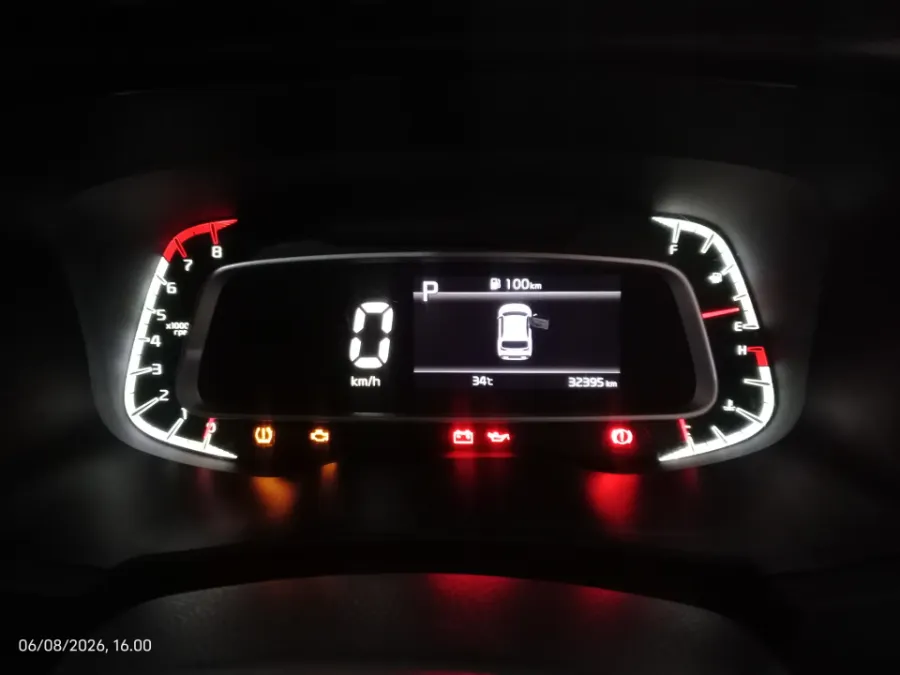Foto Mobil Bekas Odometer KIA Sonet 1.5 tahun 2020
