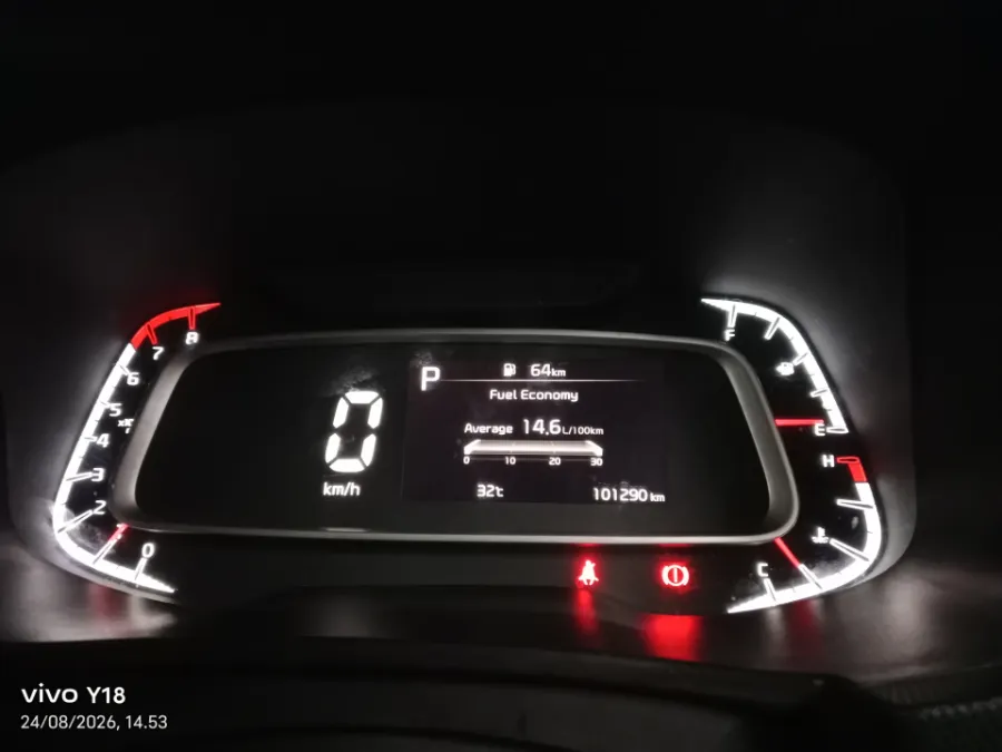 Foto Mobil Bekas Odometer KIA Sonet 1.5 tahun 2021
