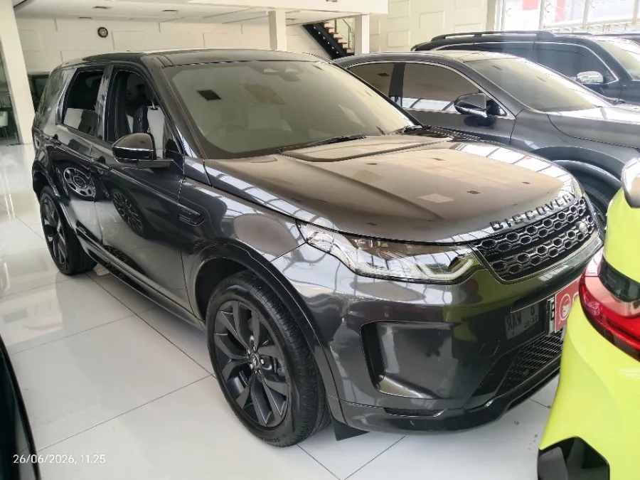 Foto Mobil Bekas Kanan Depan Land Rover Discovery Sport 2.0 HSE tahun 2022
