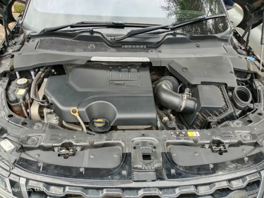 Foto Mobil Bekas Mesin Land Rover Evoque 2.0 tahun 2019