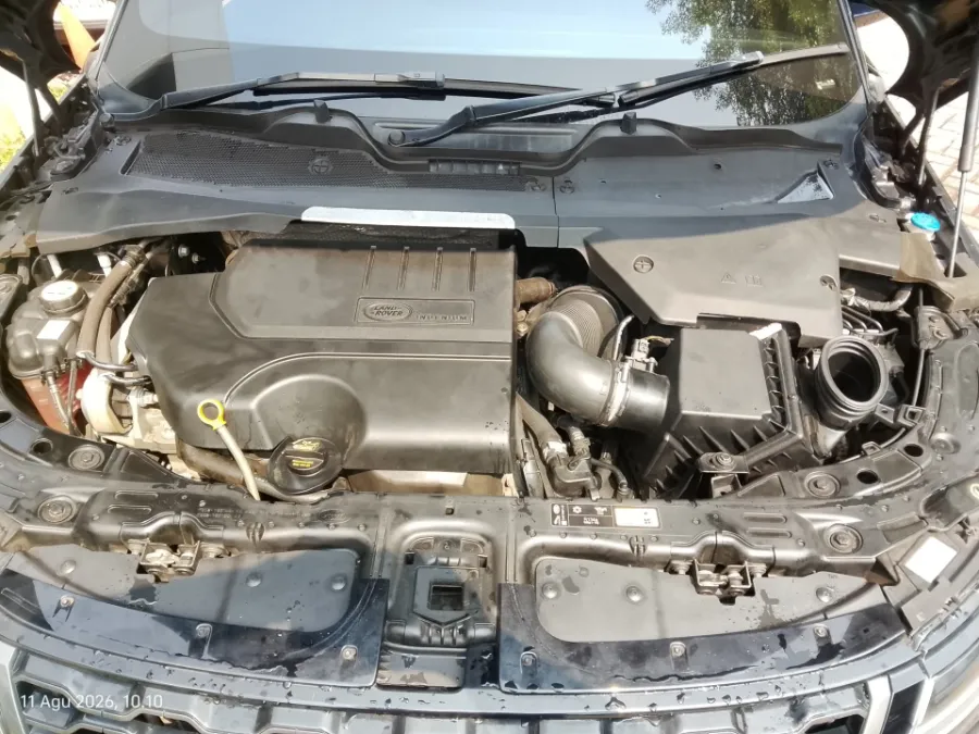 Foto Mobil Bekas Mesin Land Rover Evoque 2.0 tahun 2019
