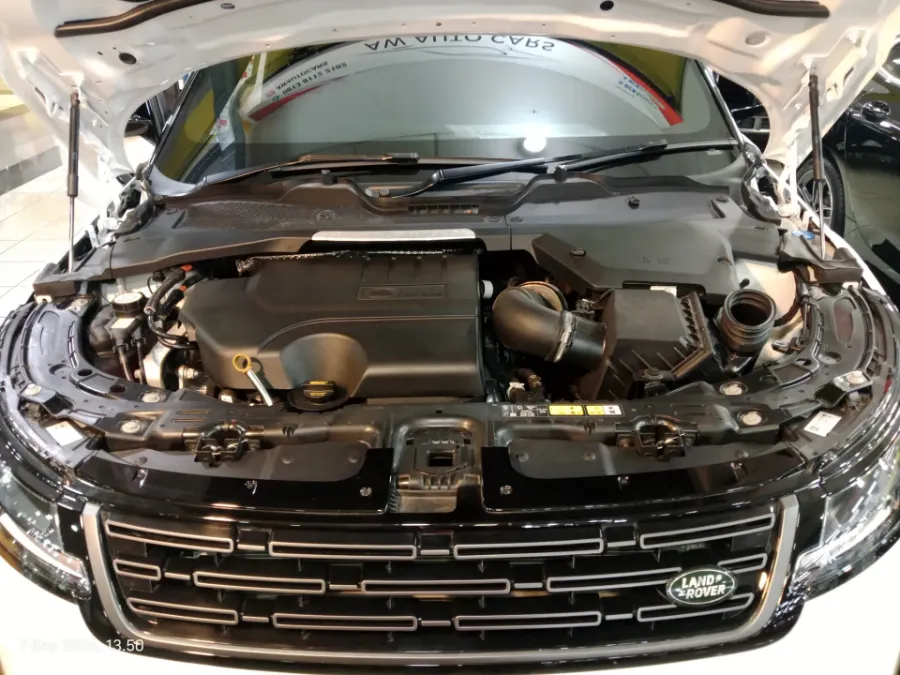 Foto Mobil Bekas Mesin Land Rover Evoque 2.0 tahun 2025
