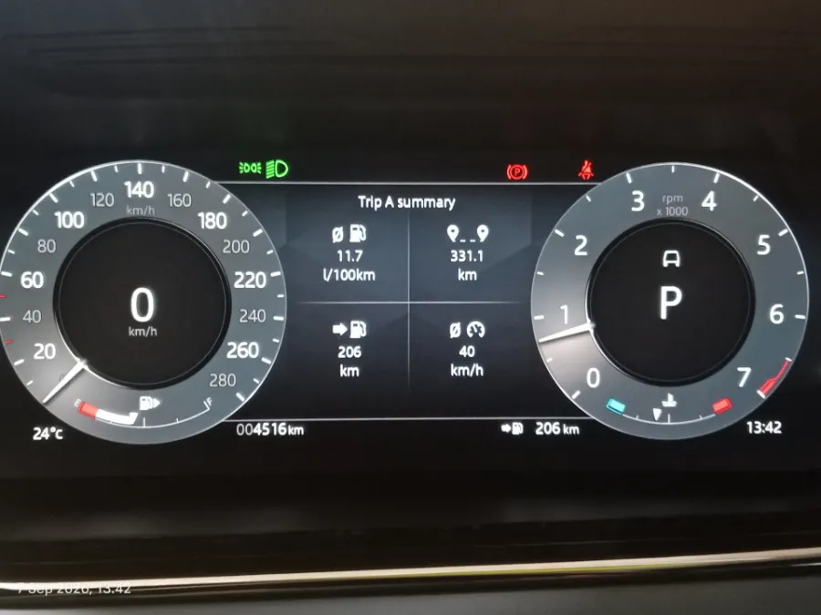 Foto Mobil Bekas Odometer Land Rover Evoque 2.0 tahun 2025