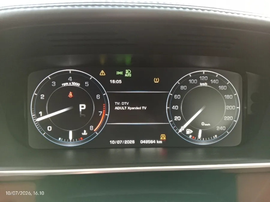 Foto Mobil Bekas Odometer Land Rover Range Rover 3.0 tahun 2016