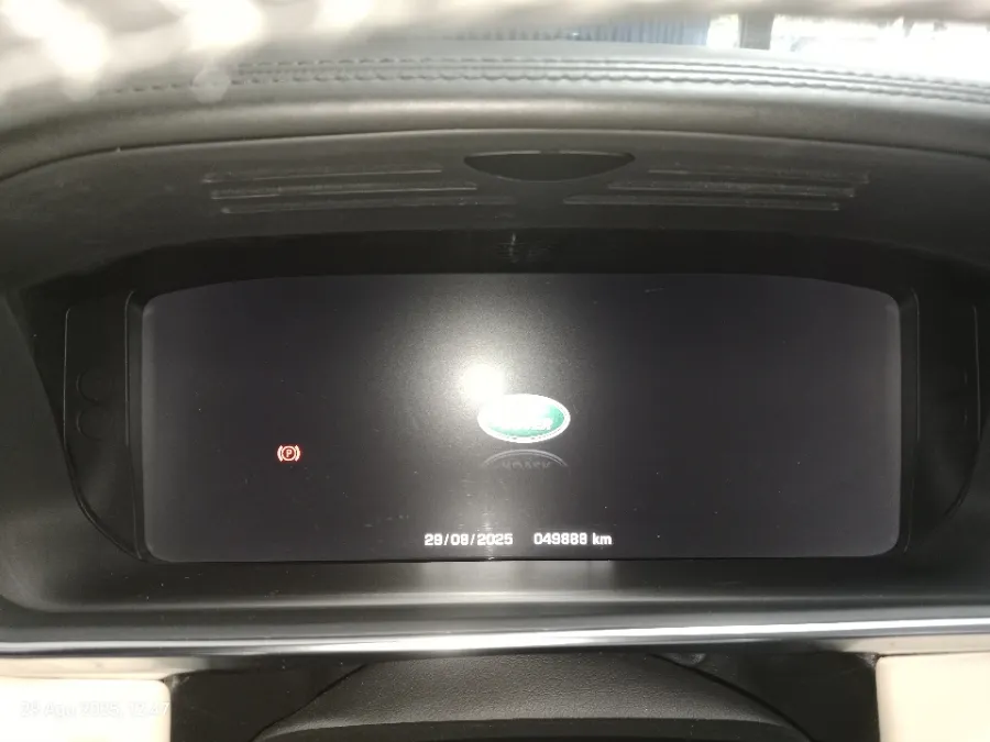 Foto Mobil Bekas Odometer Land Rover Range Rover 3.0 tahun 2016